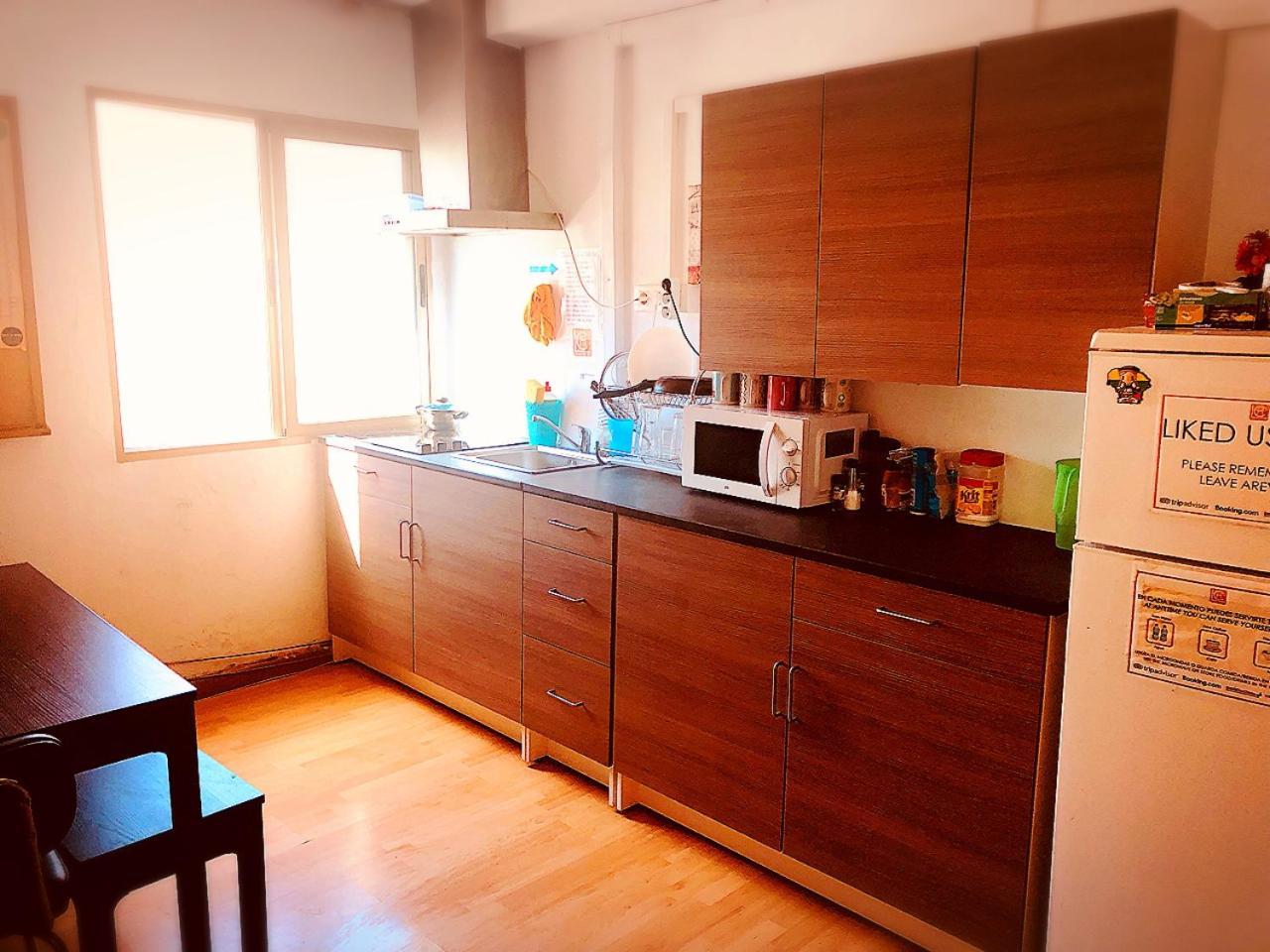 Larios Cool Hostel Málaga Eksteriør billede